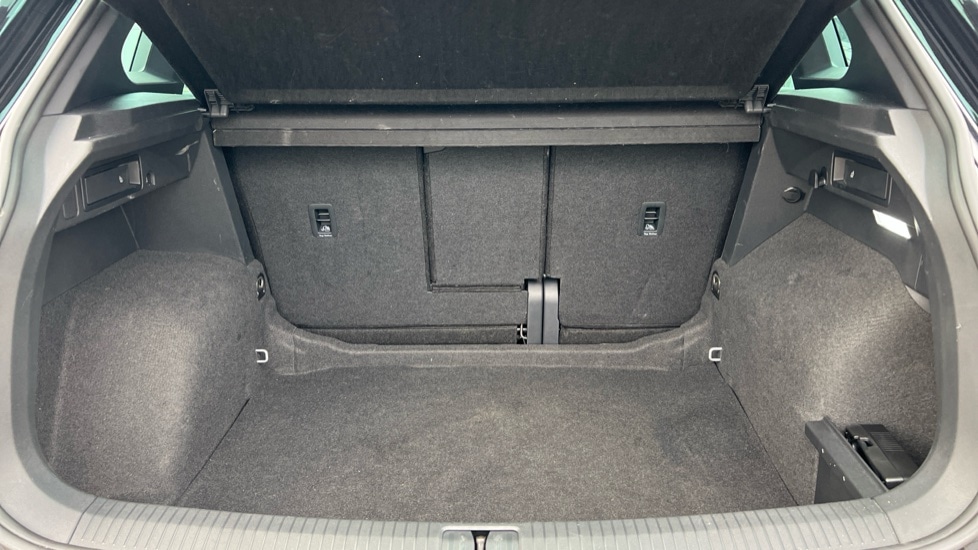 Used Volkswagen Tiguan 2023 for sale - 76872679: Photo 16