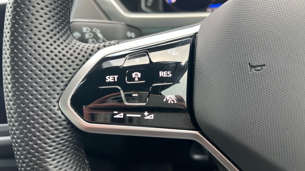 Used Volkswagen Tiguan 2023 for sale - 76872679: Photo 31