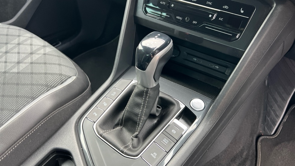 Used Volkswagen Tiguan 2023 for sale - 76872679: Photo 36