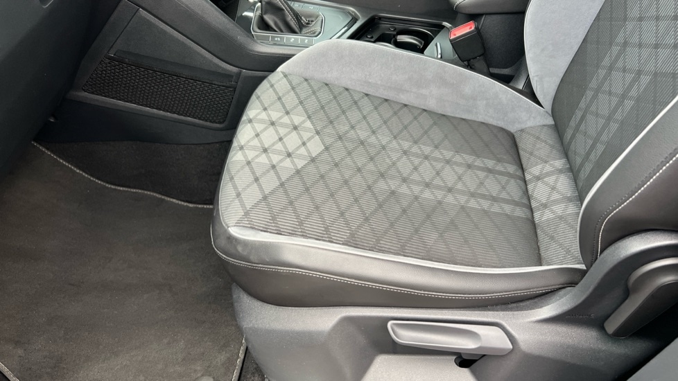 Used Volkswagen Tiguan 2023 for sale - 76872679: Photo 39