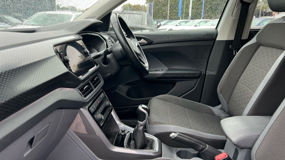 Used Volkswagen T-Cross 2020 for sale - 76079219: Photo 28