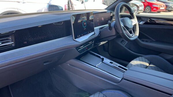 Used Volkswagen Passat 2025 for sale - 74954884: Photo 10