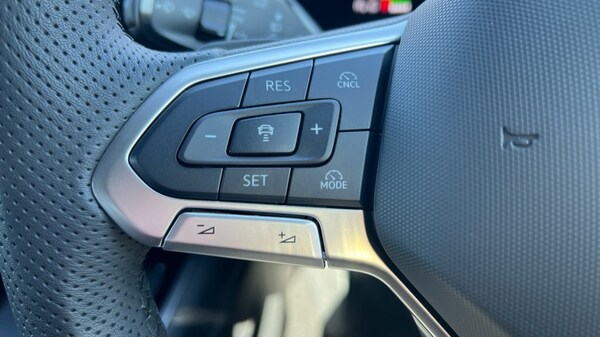 Used Volkswagen Passat 2025 for sale - 74954884: Photo 23