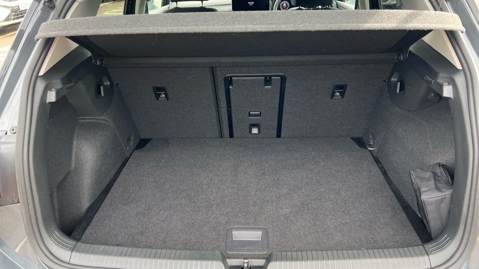 Used Volkswagen Golf 2024 for sale - 76096045: Photo 16
