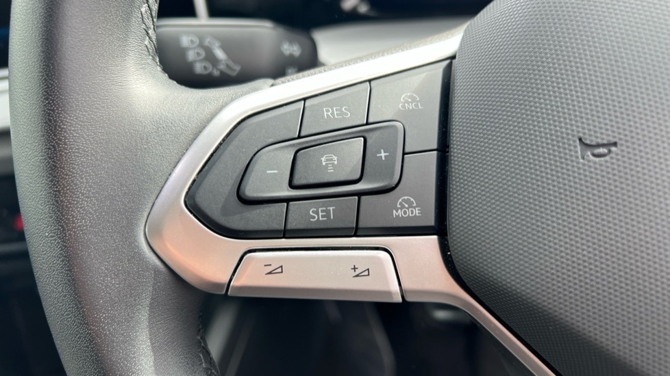 Used Volkswagen Golf 2024 for sale - 76096045: Photo 31