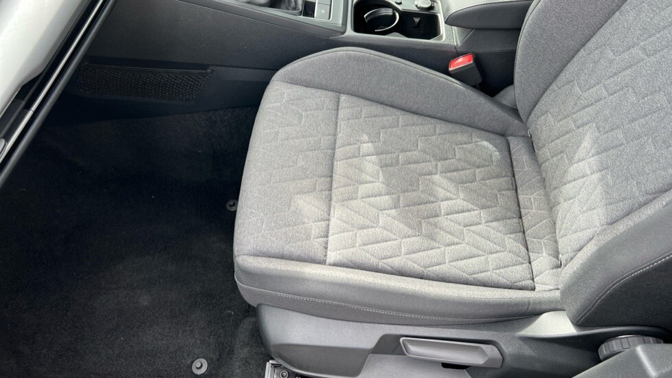 Used Volkswagen Golf 2024 for sale - 76096045: Photo 39