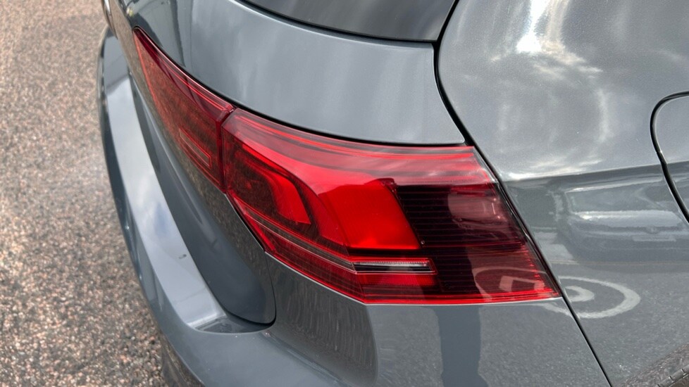 Used Volkswagen Golf 2024 for sale - 76096045: Photo 44