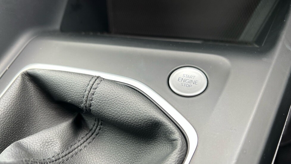 Used Volkswagen Golf 2024 for sale - 76096045: Photo 46