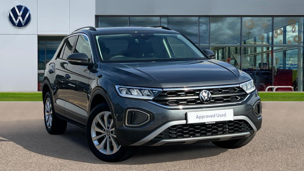 Used Volkswagen T-Roc 2024 for sale - 76037734: Photo 1