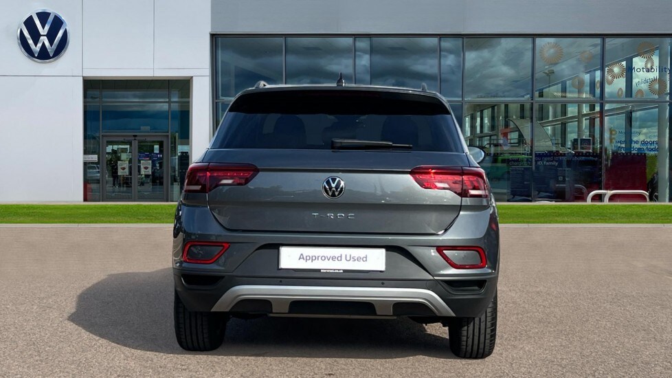 Used Volkswagen T-Roc 2024 for sale - 76037734: Photo 11
