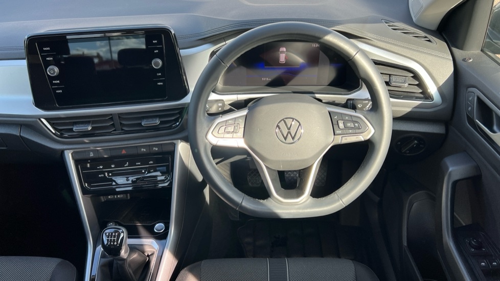 Used Volkswagen T-Roc 2024 for sale - 76037734: Photo 27