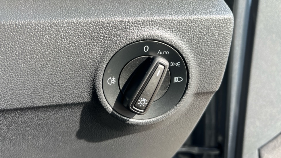 Used Volkswagen T-Roc 2024 for sale - 76037734: Photo 45