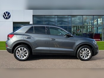 Used Volkswagen T-Roc 2024 for sale - 76037734: Photo 4