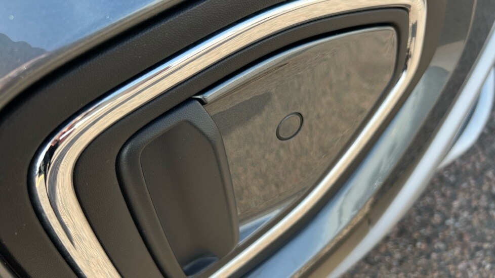 Used Volkswagen T-Roc 2024 for sale - 76037734: Photo 53