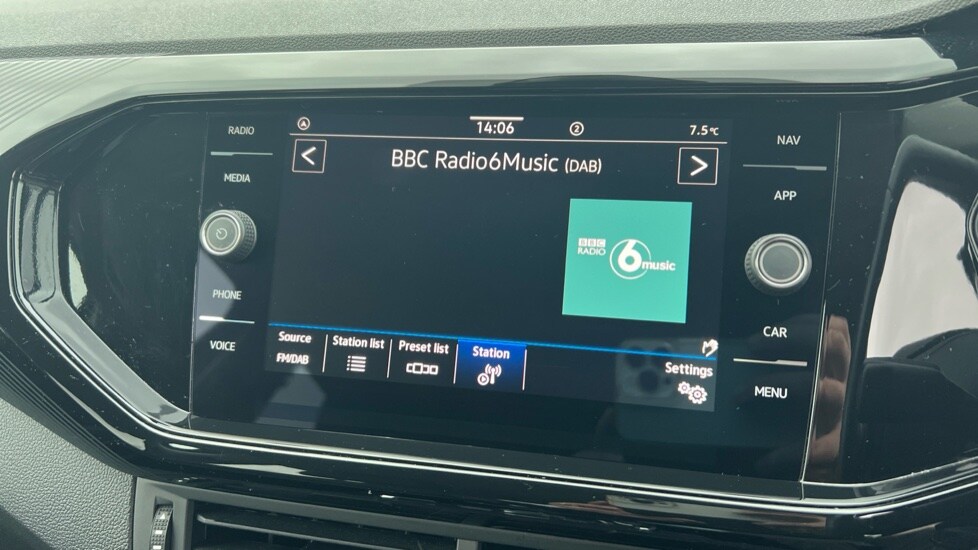 Used Volkswagen T-Cross 2022 for sale - 76773176: Photo 25