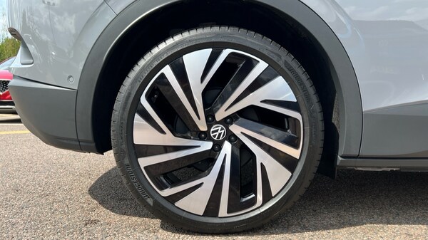 Used Volkswagen ID.4 2025 for sale - 75514667: Photo 5