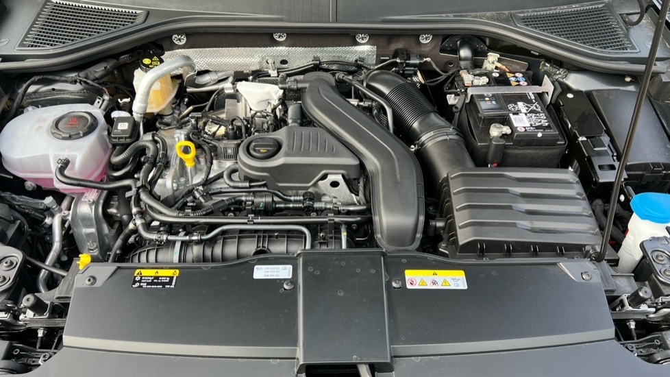 Used Volkswagen T-Roc 2025 for sale - 76328365: Photo 17