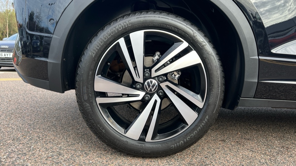 Used Volkswagen T-Roc 2025 for sale - 76328365: Photo 5