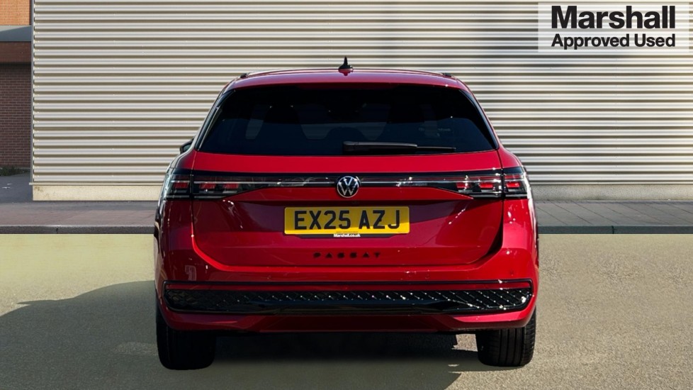 Used Volkswagen Passat 2025 for sale - 76868549: Photo 4