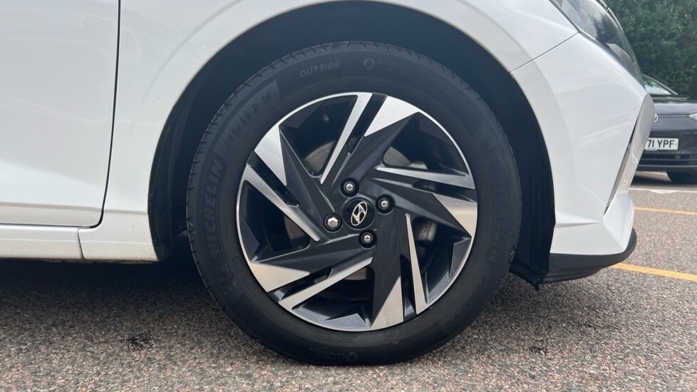 Used Hyundai i20 2023 for sale - 75954814: Photo 20