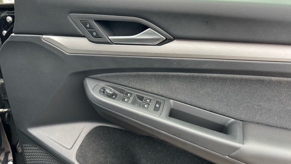 Used Volkswagen Golf 2022 for sale - 76074593: Photo 37
