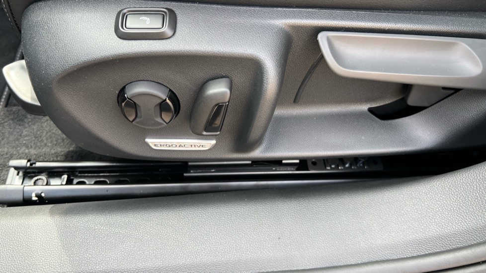 Used Volkswagen Passat 2025 for sale - 76869125: Photo 39