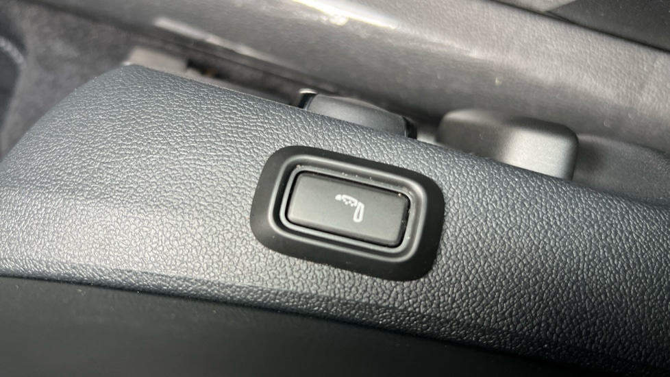 Used Volkswagen Passat 2025 for sale - 76869125: Photo 86