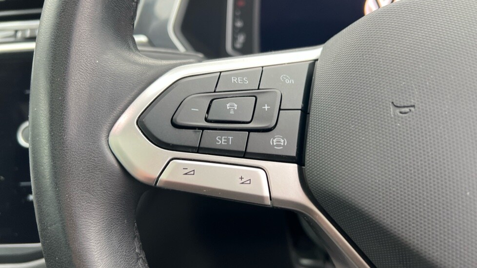 Used Volkswagen Tiguan 2022 for sale - 76872676: Photo 31