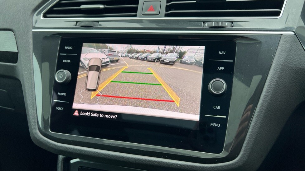 Used Volkswagen Tiguan 2022 for sale - 76872676: Photo 50