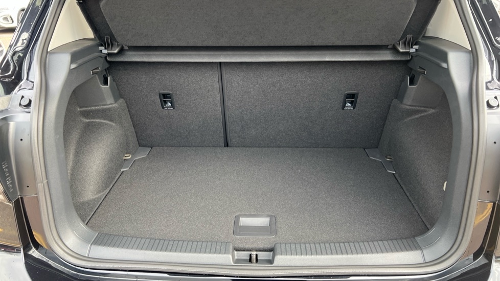 Used Volkswagen T-Cross 2025 for sale - 76873826: Photo 16