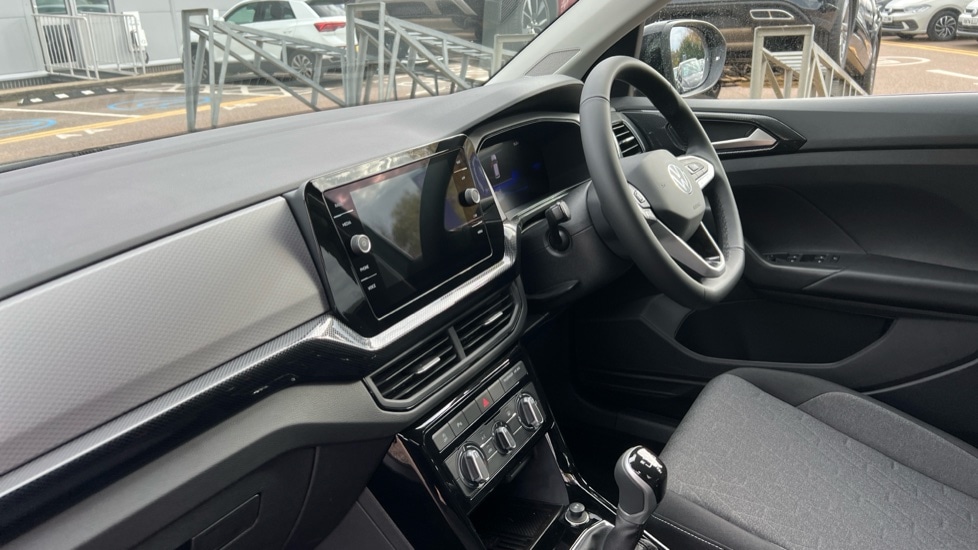 Used Volkswagen T-Cross 2025 for sale - 76873826: Photo 2