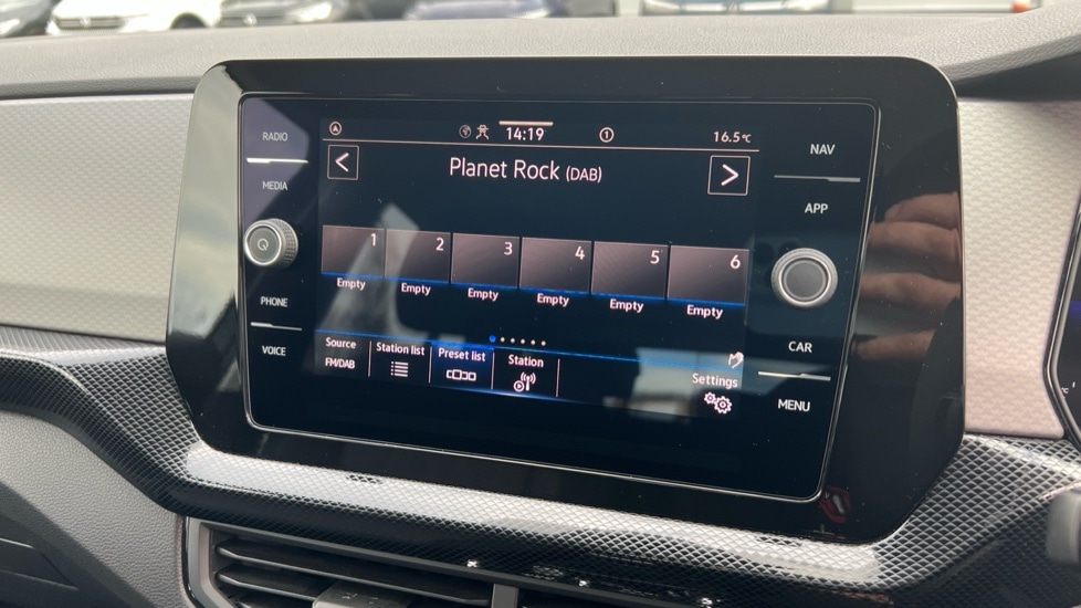 Used Volkswagen T-Cross 2025 for sale - 76873826: Photo 25