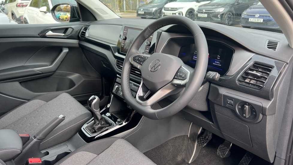 Used Volkswagen T-Cross 2025 for sale - 76873826: Photo 6