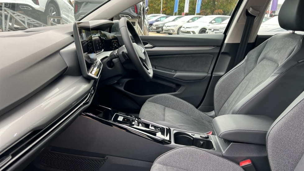 Used Volkswagen Golf 2025 for sale - 76870284: Photo 28