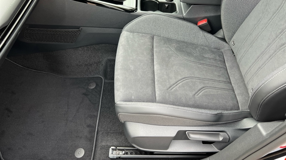 Used Volkswagen Golf 2025 for sale - 76870284: Photo 39