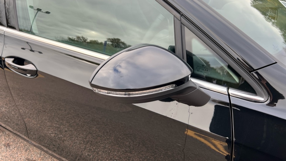 Used Volkswagen Golf 2025 for sale - 76870284: Photo 43