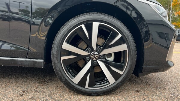Used Volkswagen Golf 2025 for sale - 76328136: Photo 20