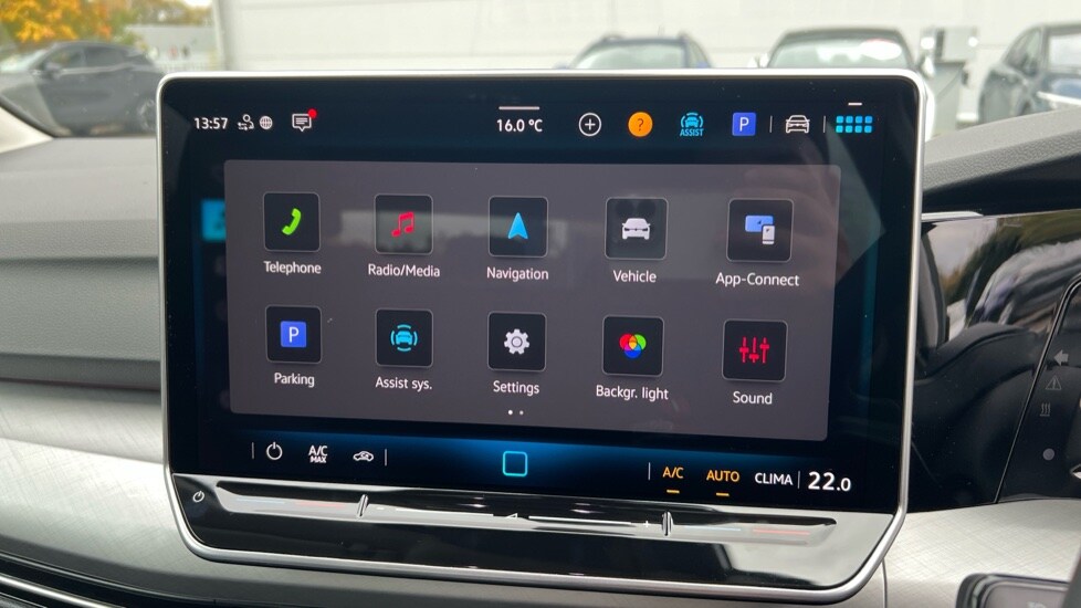 Used Volkswagen Golf 2025 for sale - 76328136: Photo 24