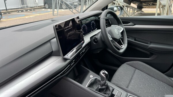 Used Volkswagen Golf 2025 for sale - 76328136: Photo 2