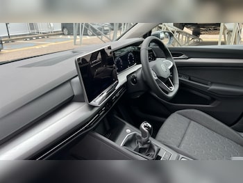 Used Volkswagen Golf 2025 for sale - 76328136: Photo 2