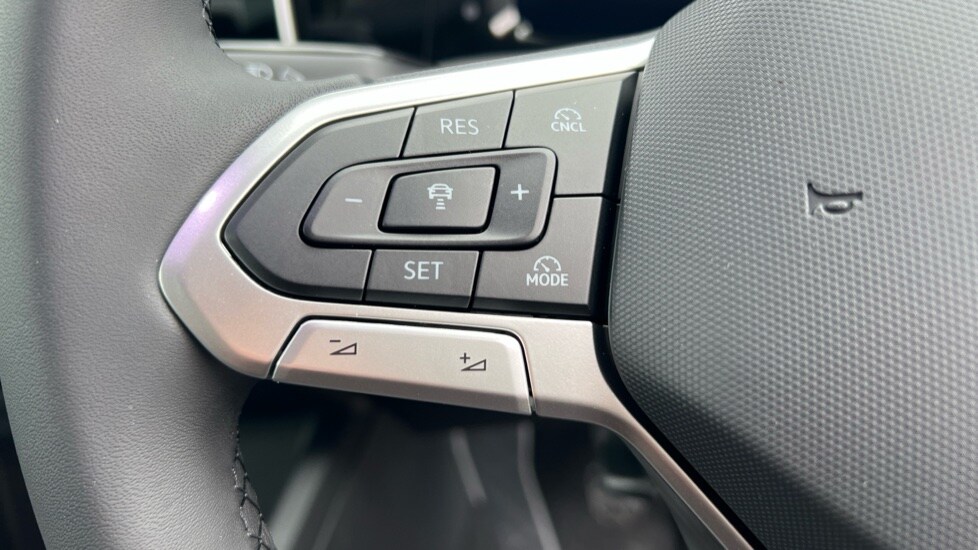 Used Volkswagen Golf 2025 for sale - 76328136: Photo 31