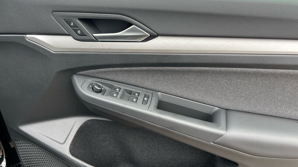 Used Volkswagen Golf 2025 for sale - 76328136: Photo 37