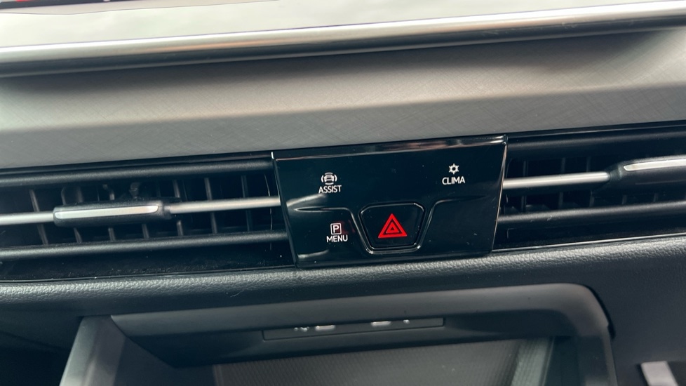 Used Volkswagen Golf 2024 for sale - 76873431: Photo 48