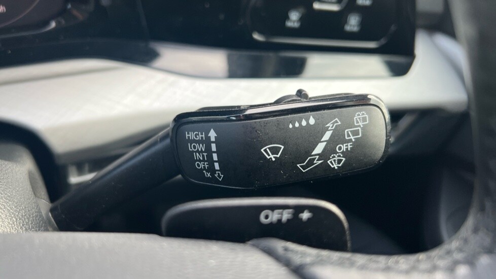 Used Volkswagen Golf 2023 for sale - 76575095: Photo 32