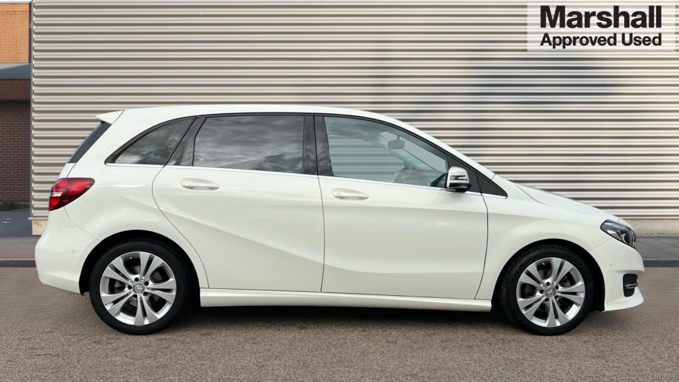 Used Mercedes-Benz B Class 2015 for sale - 76420412: Photo 2