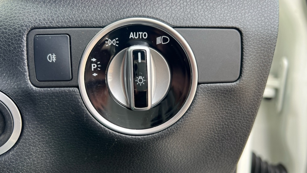 Used Mercedes-Benz B Class 2015 for sale - 76420412: Photo 42