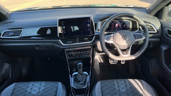 Used Volkswagen T-Roc 2025 for sale - 76328390: Photo 12