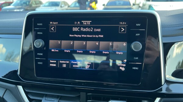 Used Volkswagen T-Roc 2025 for sale - 76328390: Photo 25