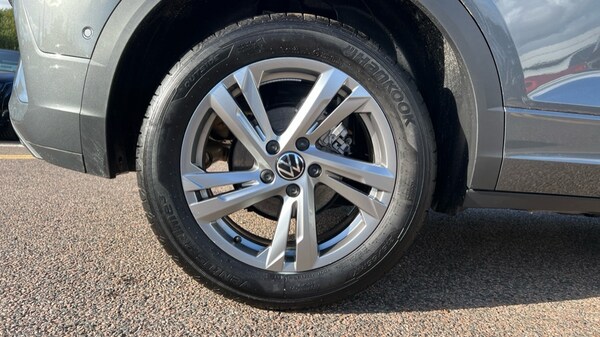 Used Volkswagen T-Roc 2025 for sale - 76328390: Photo 5