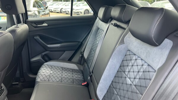 Used Volkswagen T-Roc 2025 for sale - 76328213: Photo 15